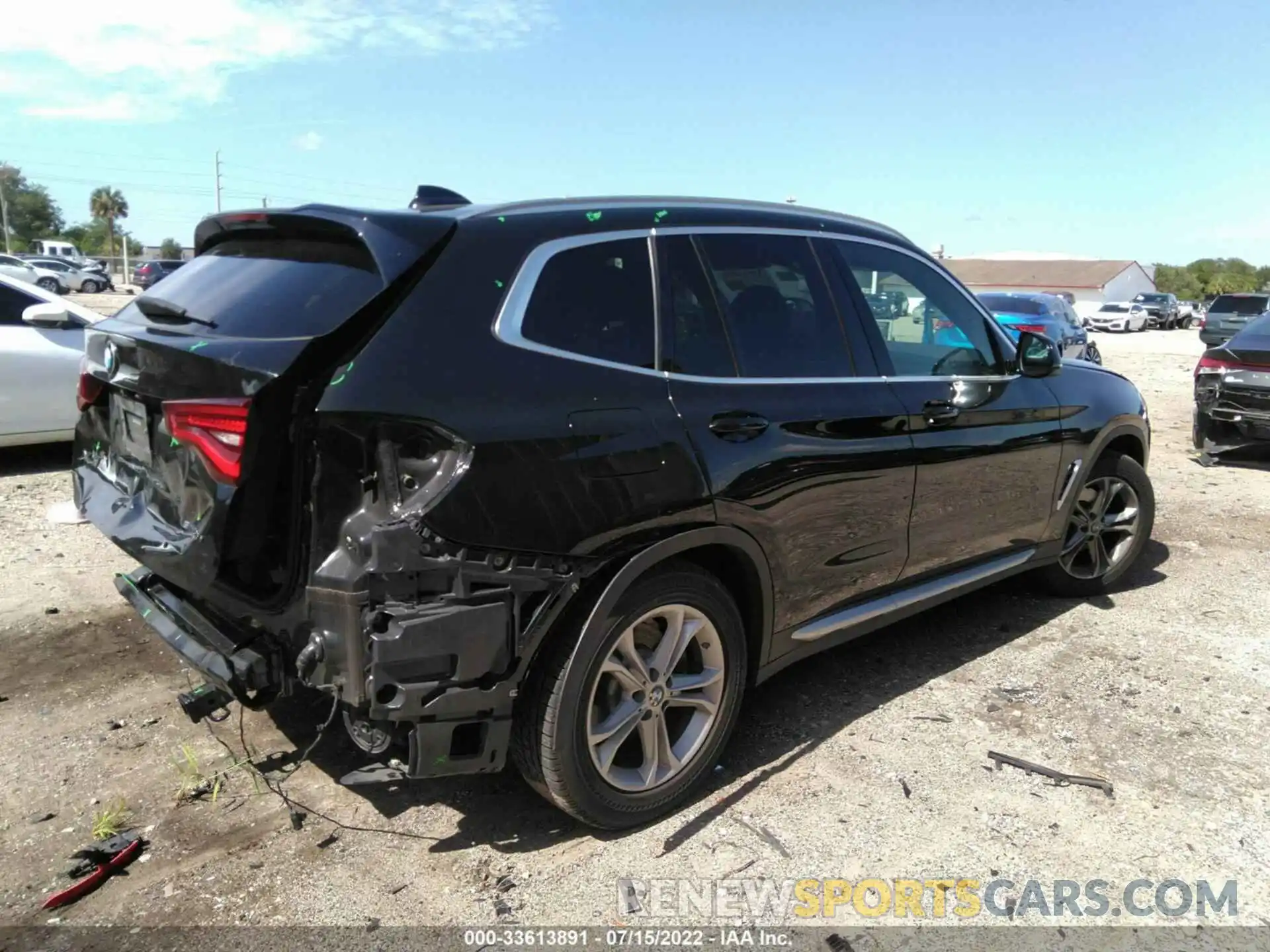 4 Photograph of a damaged car 5UXTY3C08LLU72483 BMW X3 2020