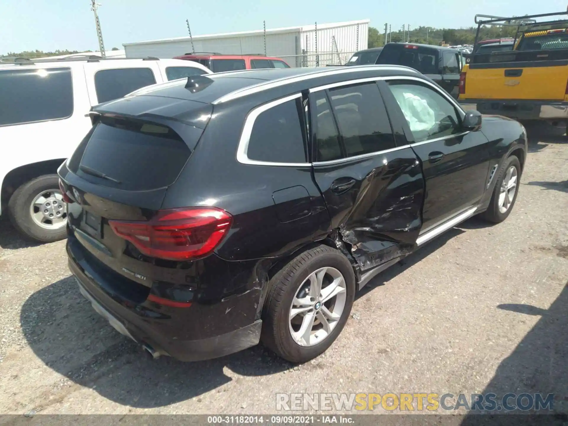 4 Фотография поврежденного автомобиля 5UXTY3C09L9B69857 BMW X3 2020