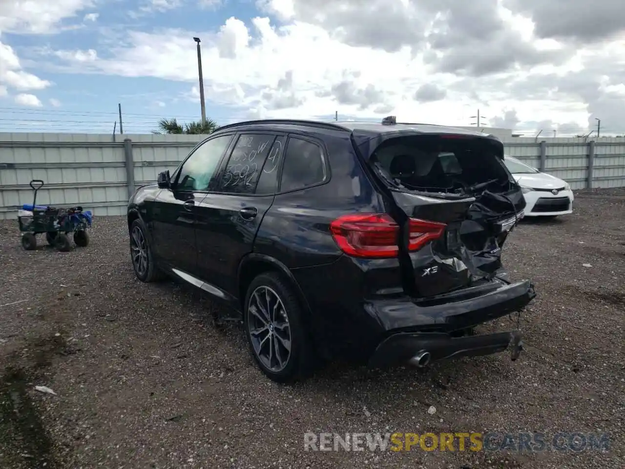 3 Фотография поврежденного автомобиля 5UXTY3C09L9B93592 BMW X3 2020