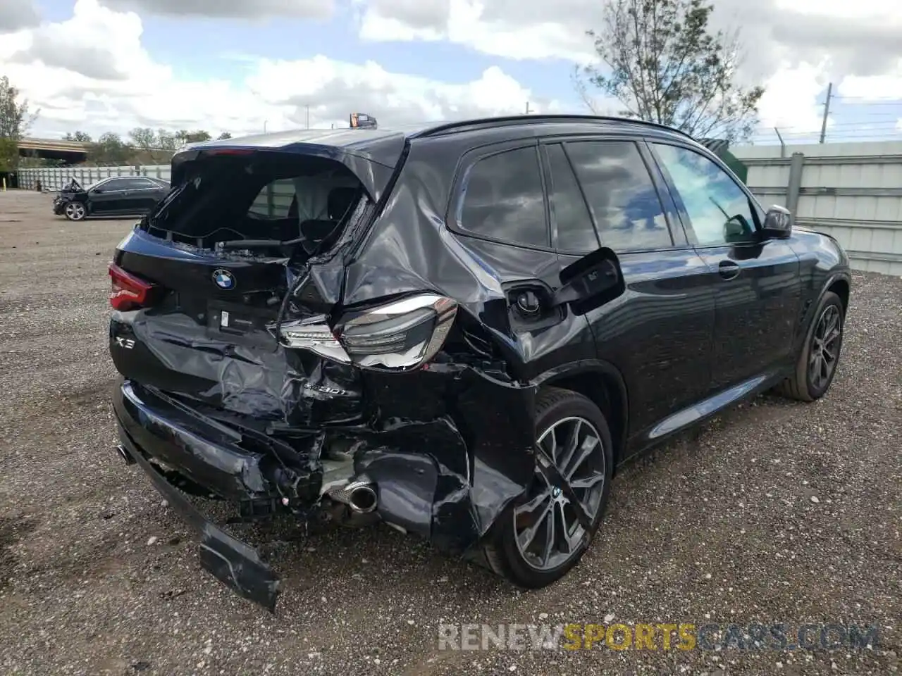 4 Photograph of a damaged car 5UXTY3C09L9B93592 BMW X3 2020