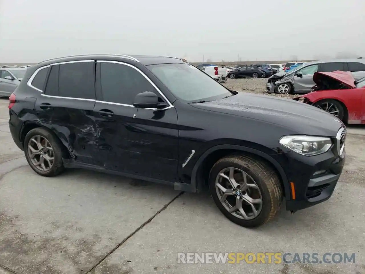 4 Photograph of a damaged car 5UXTY3C09L9C99010 BMW X3 2020