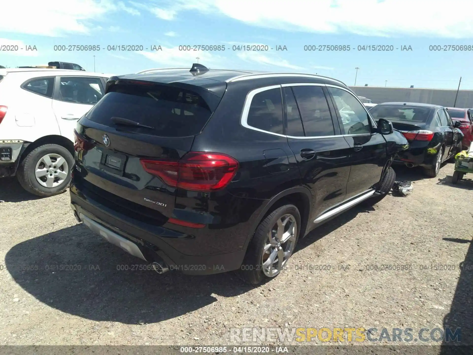 4 Photograph of a damaged car 5UXTY3C09LLU70063 BMW X3 2020