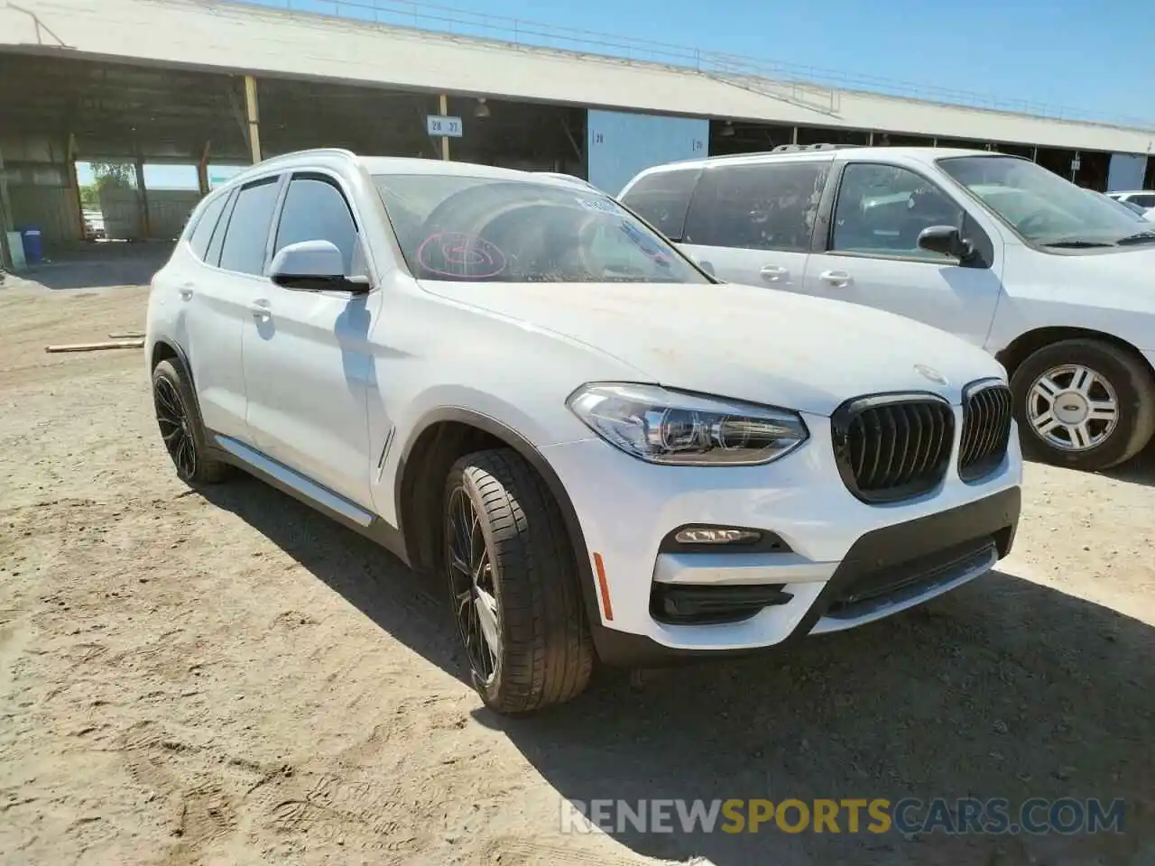 1 Photograph of a damaged car 5UXTY3C0XL9C33811 BMW X3 2020