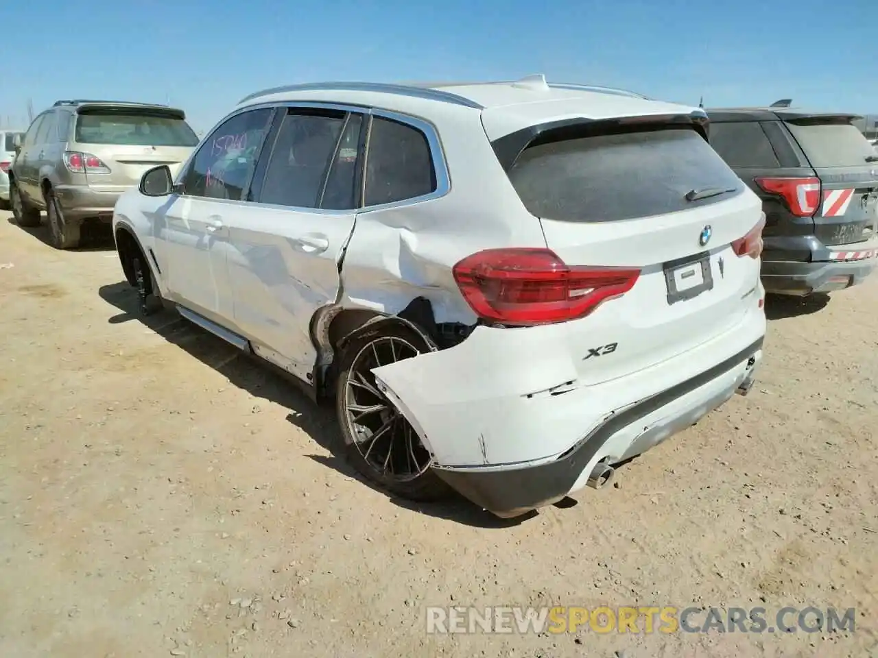 3 Photograph of a damaged car 5UXTY3C0XL9C33811 BMW X3 2020