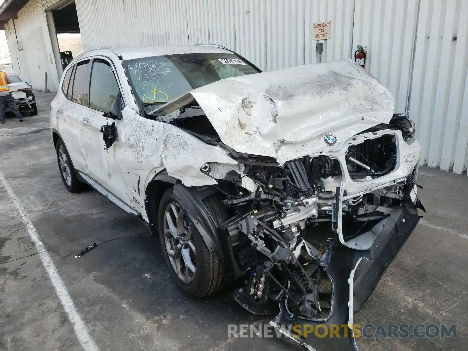 1 Photograph of a damaged car 5UXTY3C0XL9D41121 BMW X3 2020