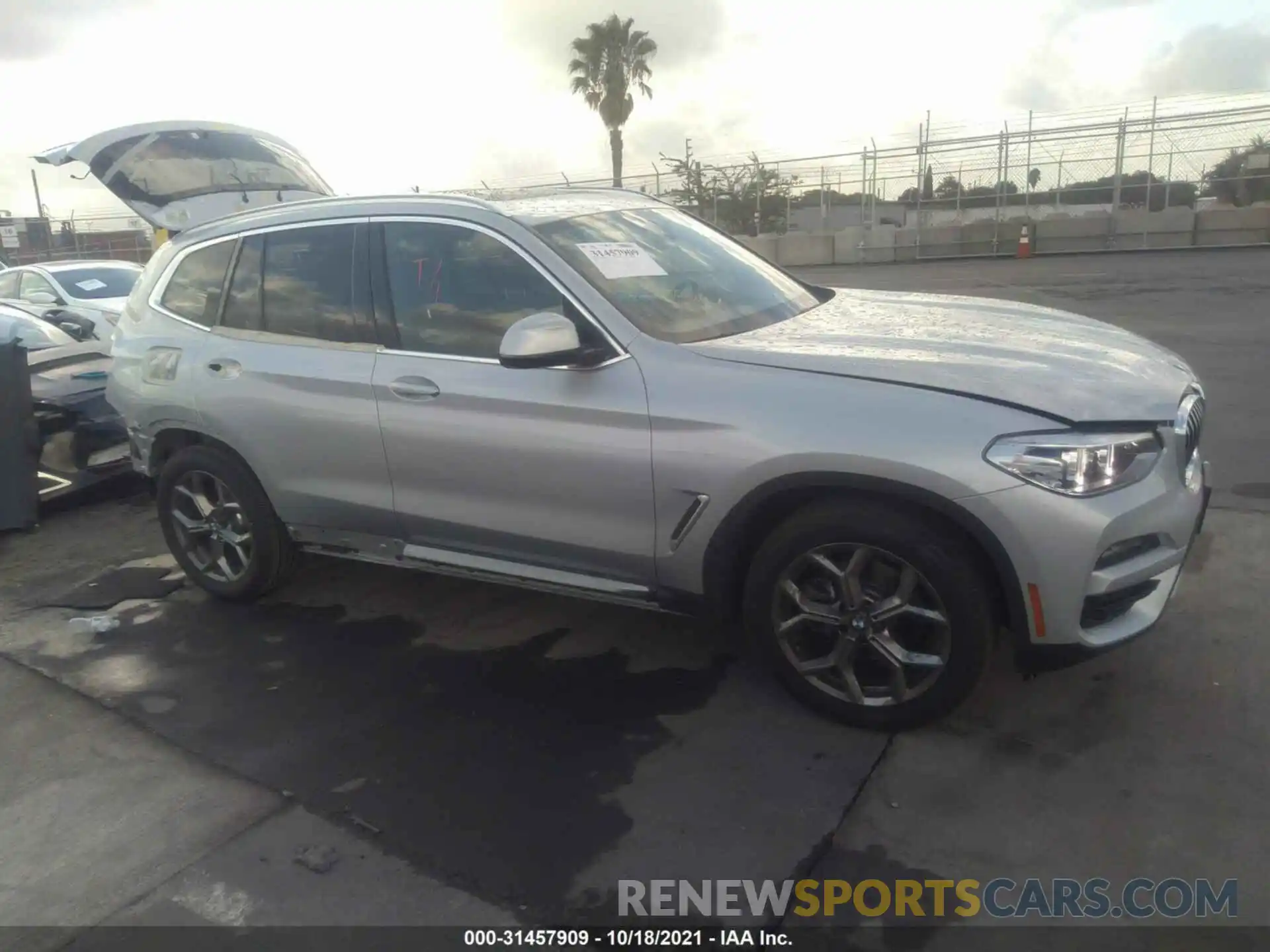 1 Photograph of a damaged car 5UXTY3C0XL9D44360 BMW X3 2020