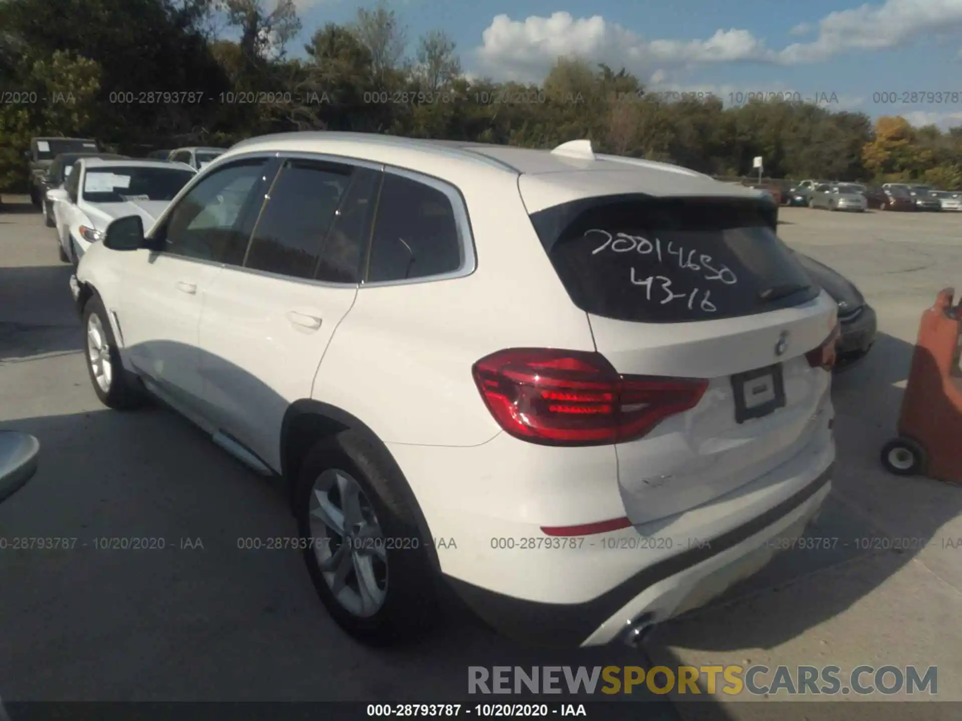 3 Photograph of a damaged car 5UXTY3C0XLLU72730 BMW X3 2020