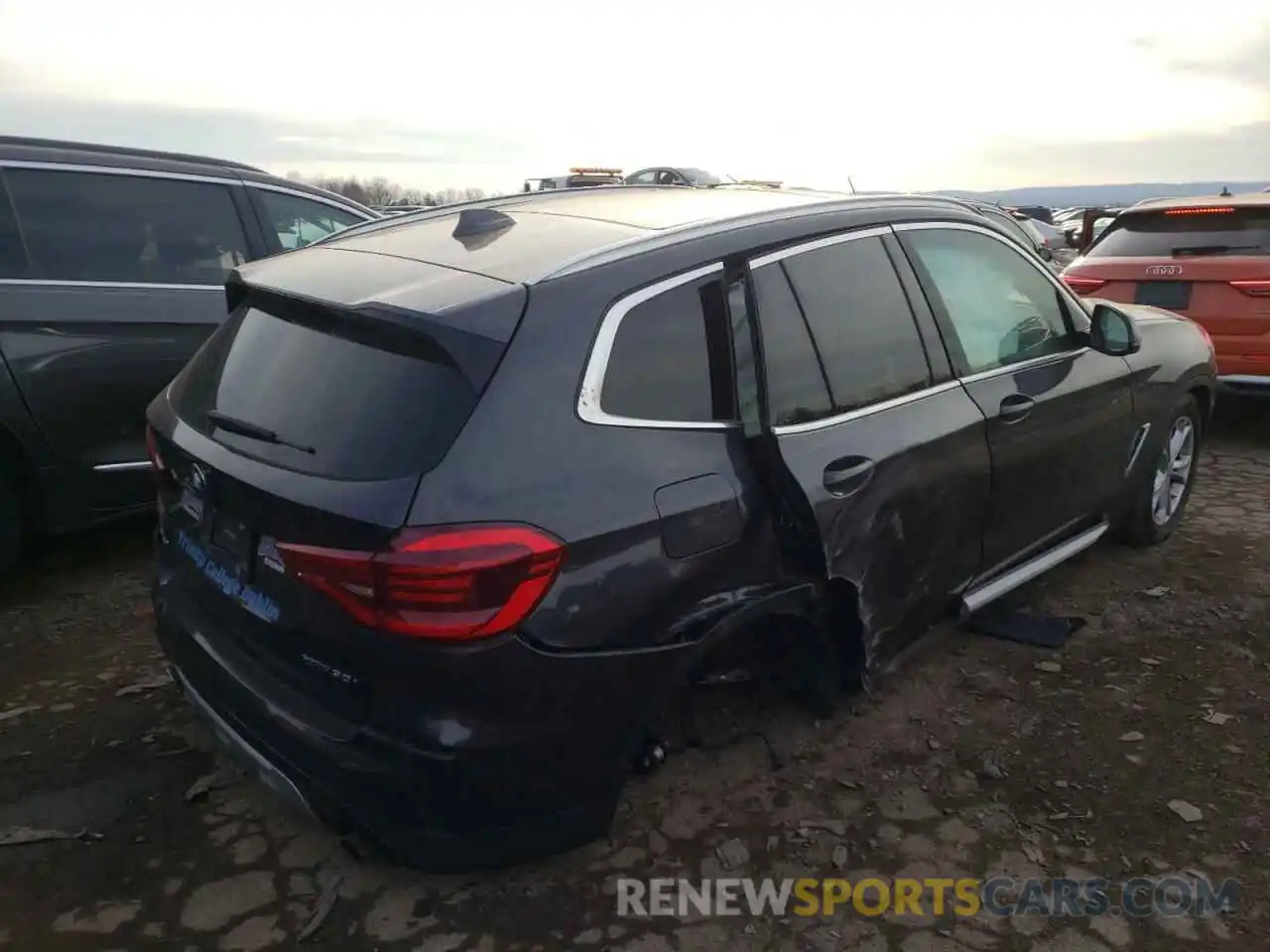 4 Photograph of a damaged car 5UXTY5C00L9B22504 BMW X3 2020