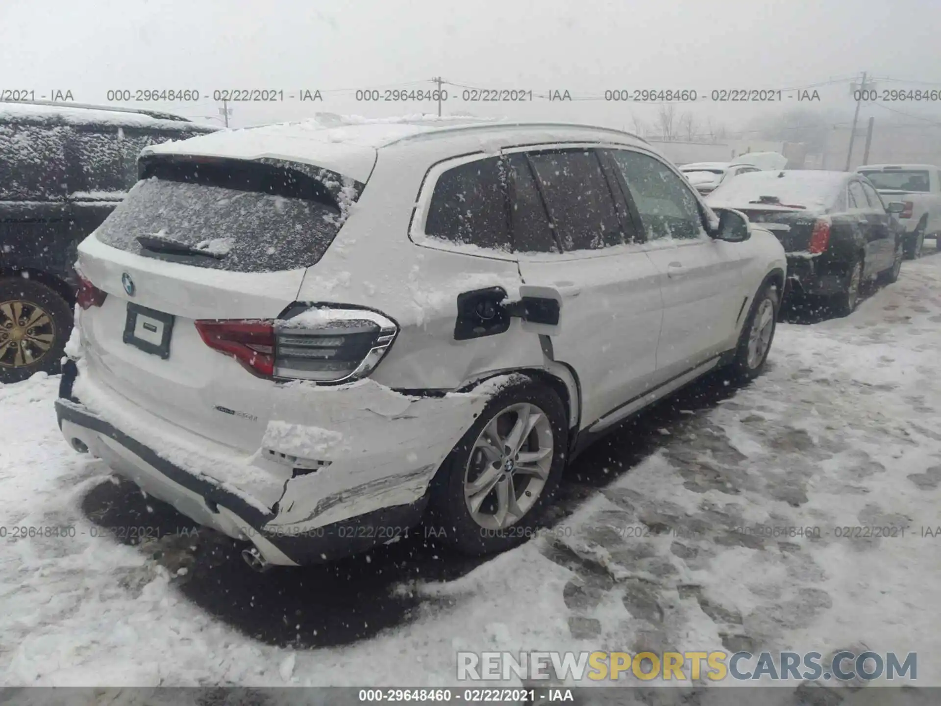 4 Фотография поврежденного автомобиля 5UXTY5C00L9B76840 BMW X3 2020