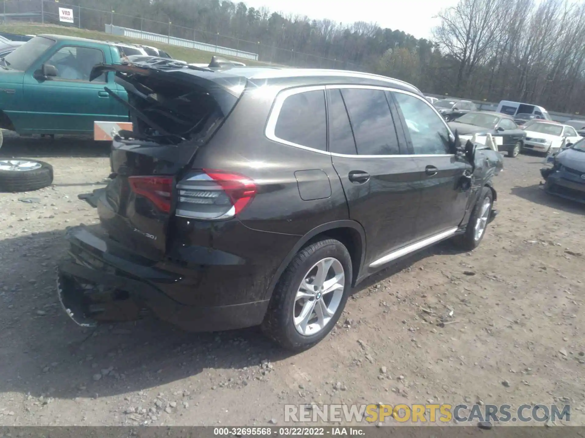 4 Фотография поврежденного автомобиля 5UXTY5C00L9B82427 BMW X3 2020