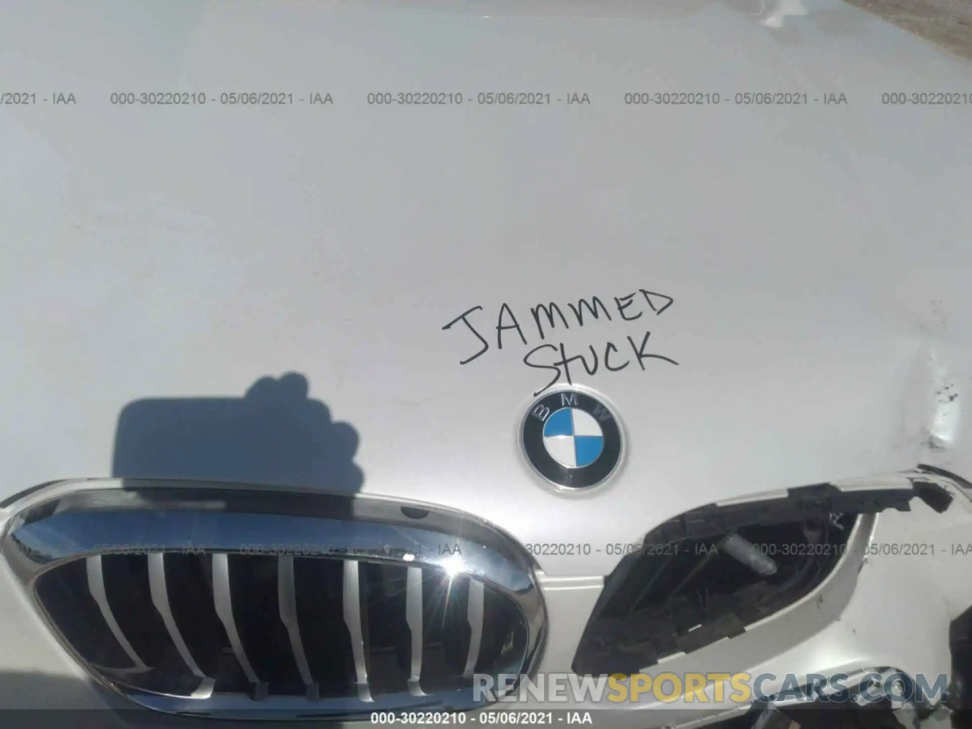 10 Photograph of a damaged car 5UXTY5C00L9D67691 BMW X3 2020
