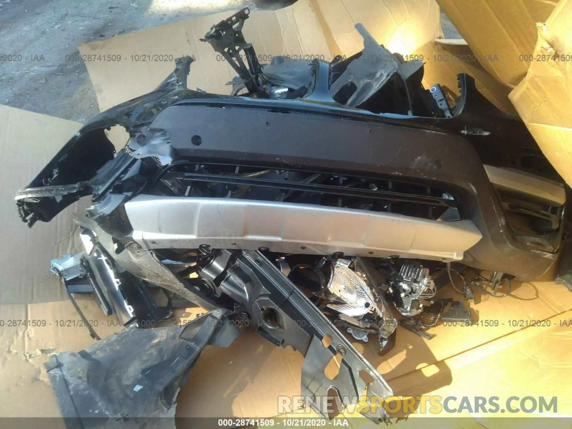 12 Фотография поврежденного автомобиля 5UXTY5C00LLE55756 BMW X3 2020