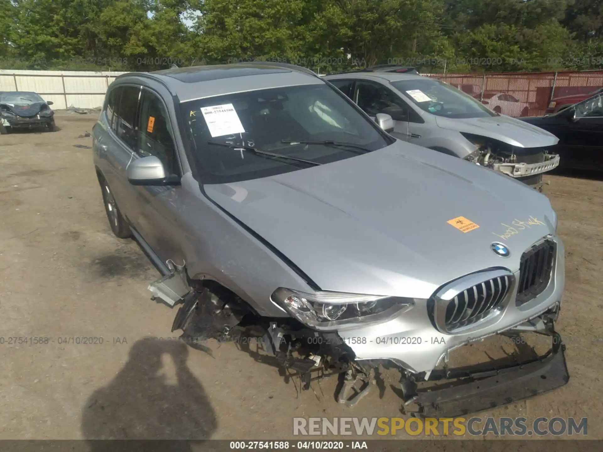 1 Photograph of a damaged car 5UXTY5C00LLE57779 BMW X3 2020