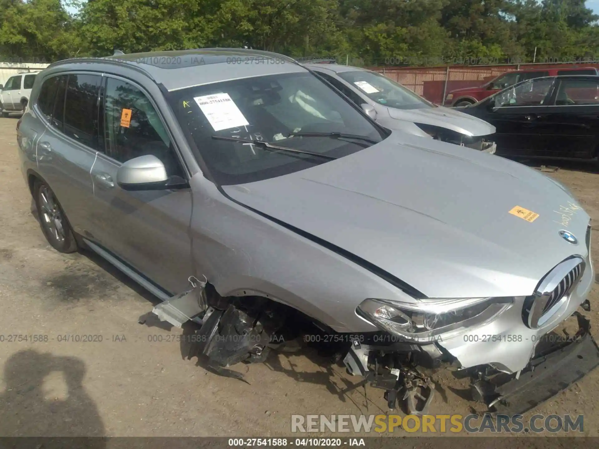 6 Photograph of a damaged car 5UXTY5C00LLE57779 BMW X3 2020