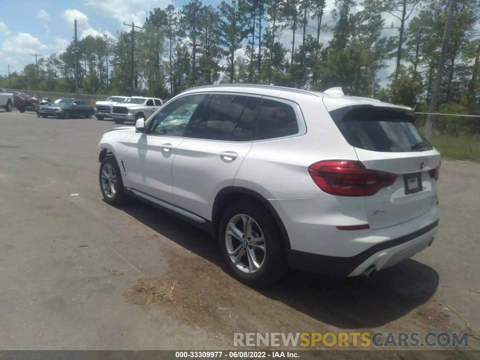 3 Photograph of a damaged car 5UXTY5C00LLE58091 BMW X3 2020