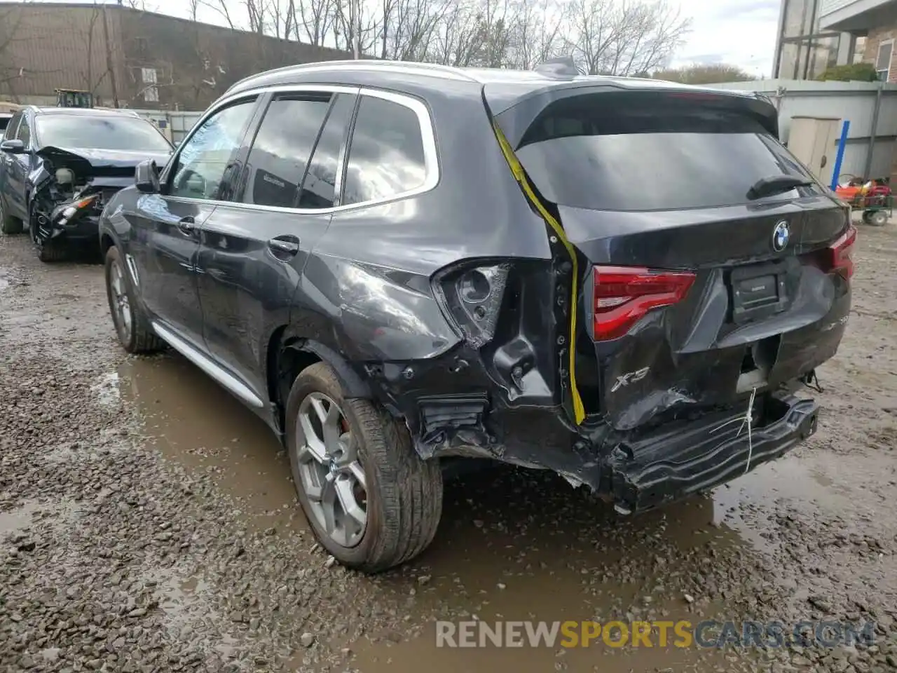 3 Photograph of a damaged car 5UXTY5C00LLT33394 BMW X3 2020