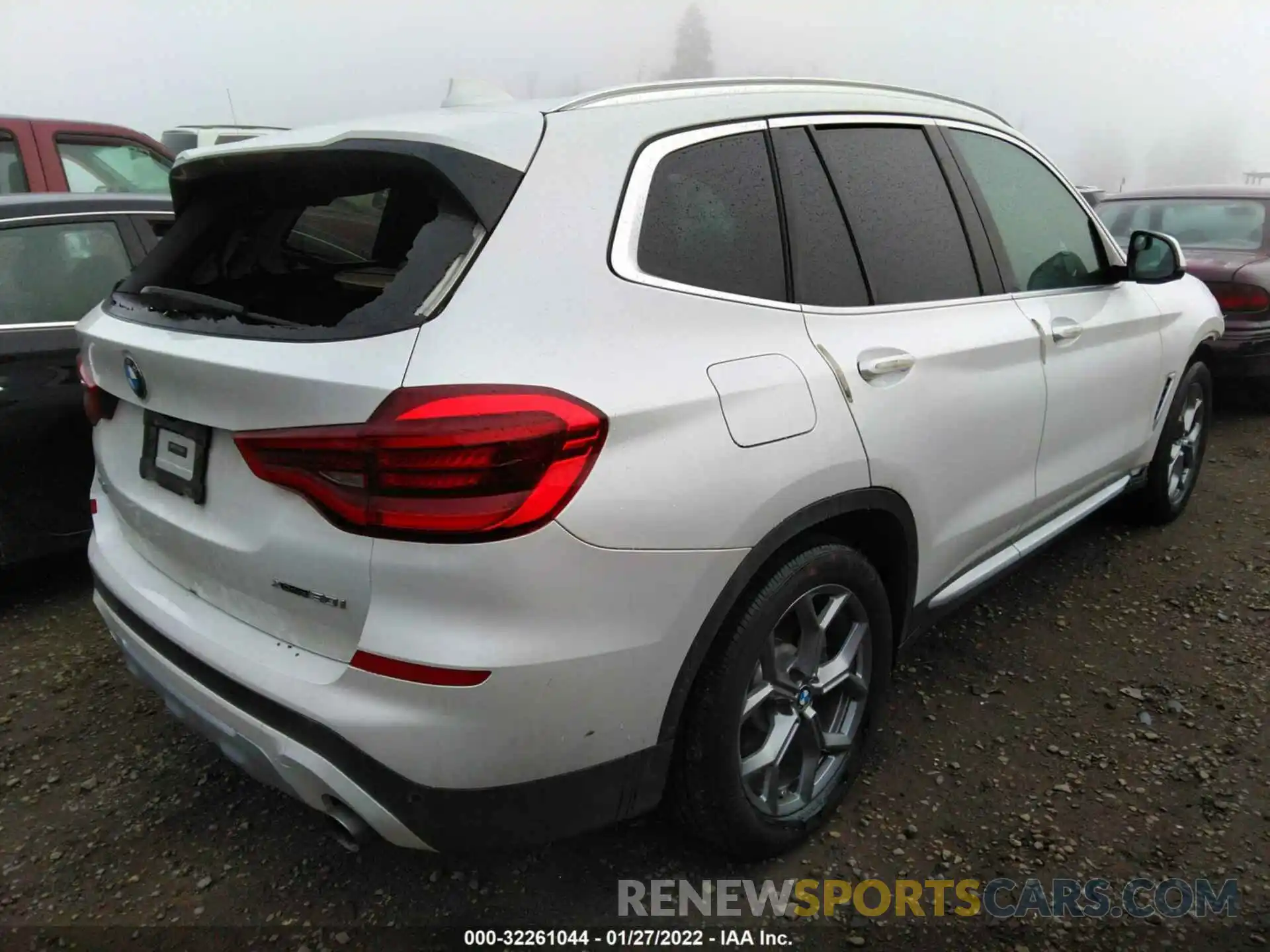 4 Фотография поврежденного автомобиля 5UXTY5C00LLT34416 BMW X3 2020