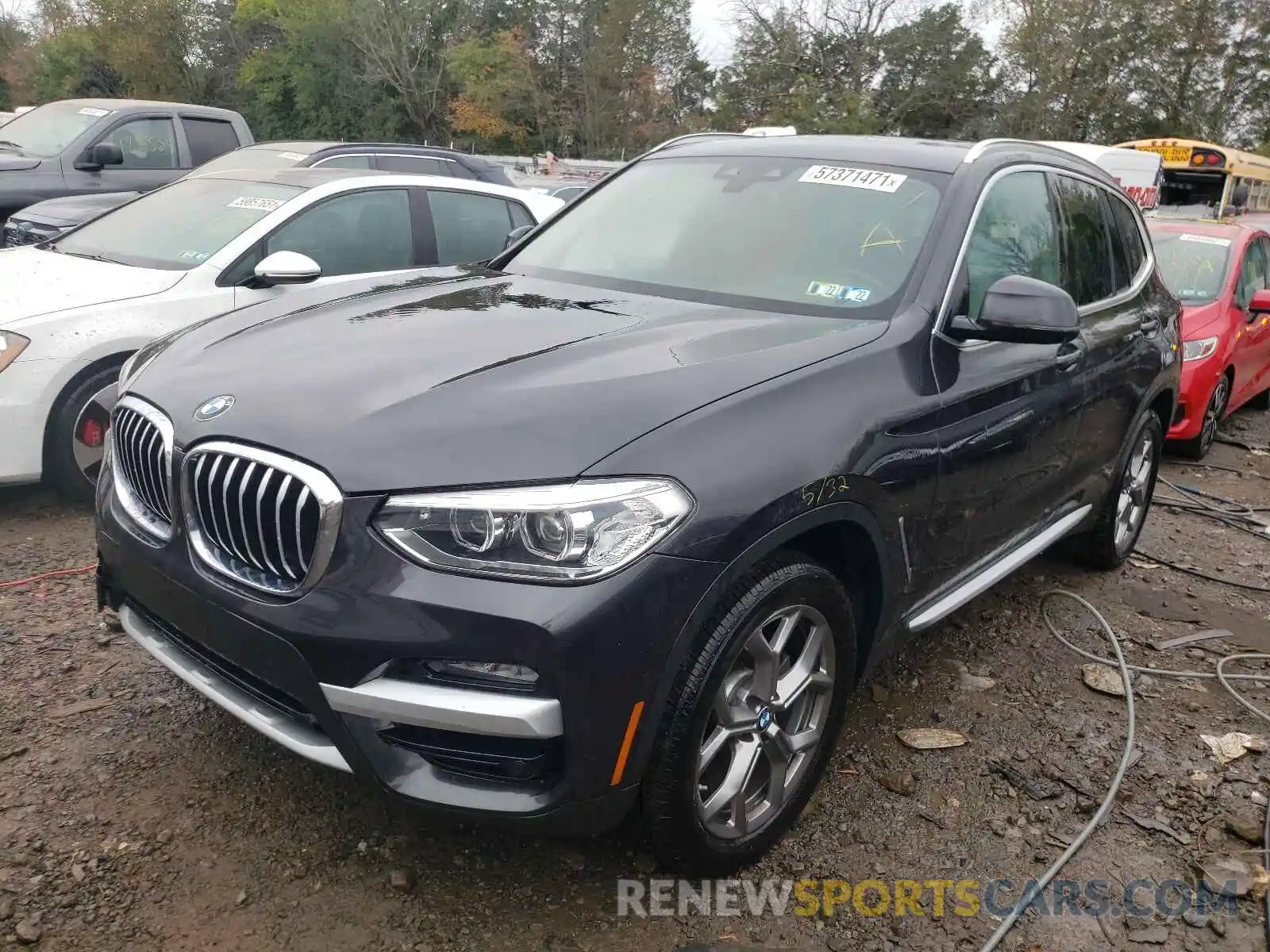 2 Photograph of a damaged car 5UXTY5C01L9C36060 BMW X3 2020