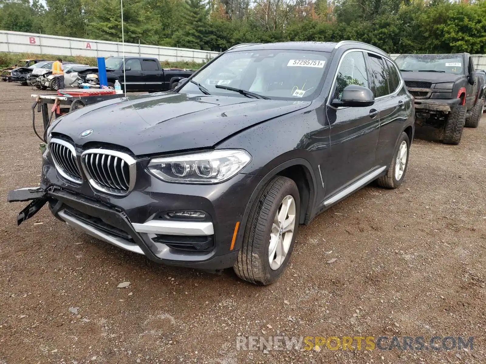 2 Photograph of a damaged car 5UXTY5C01L9C73996 BMW X3 2020