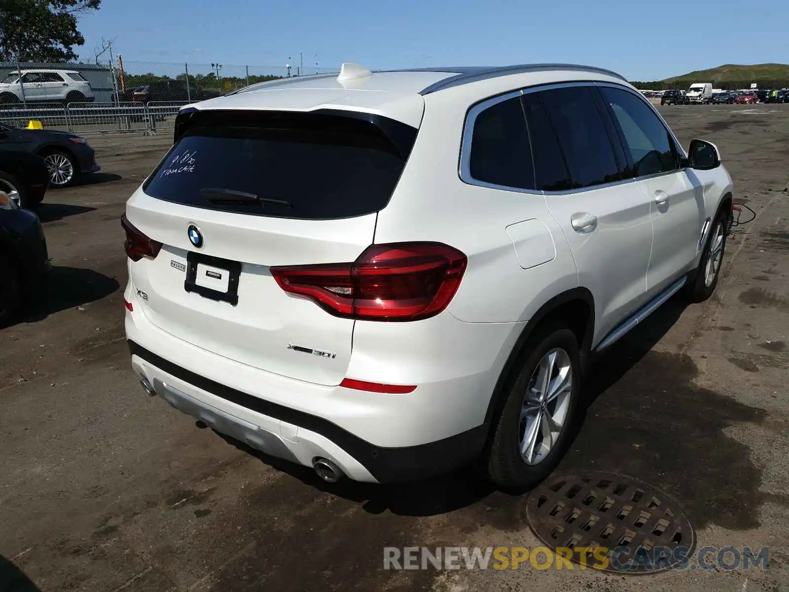 4 Фотография поврежденного автомобиля 5UXTY5C01L9C84500 BMW X3 2020