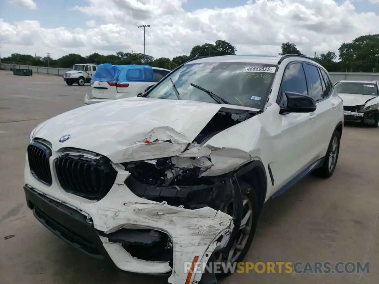 9 Photograph of a damaged car 5UXTY5C01L9C85114 BMW X3 2020