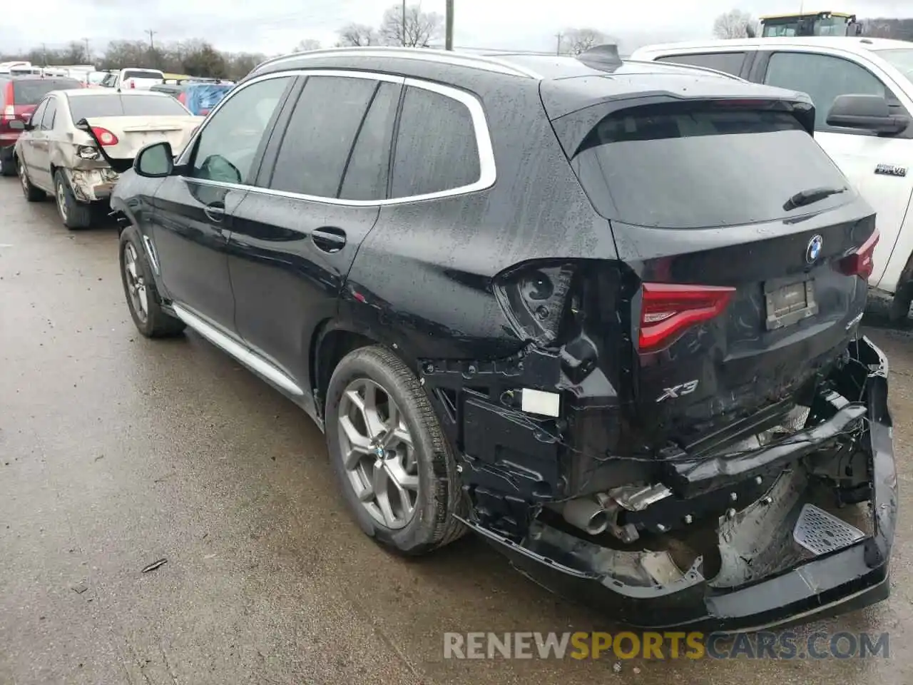 3 Photograph of a damaged car 5UXTY5C01LLE57841 BMW X3 2020