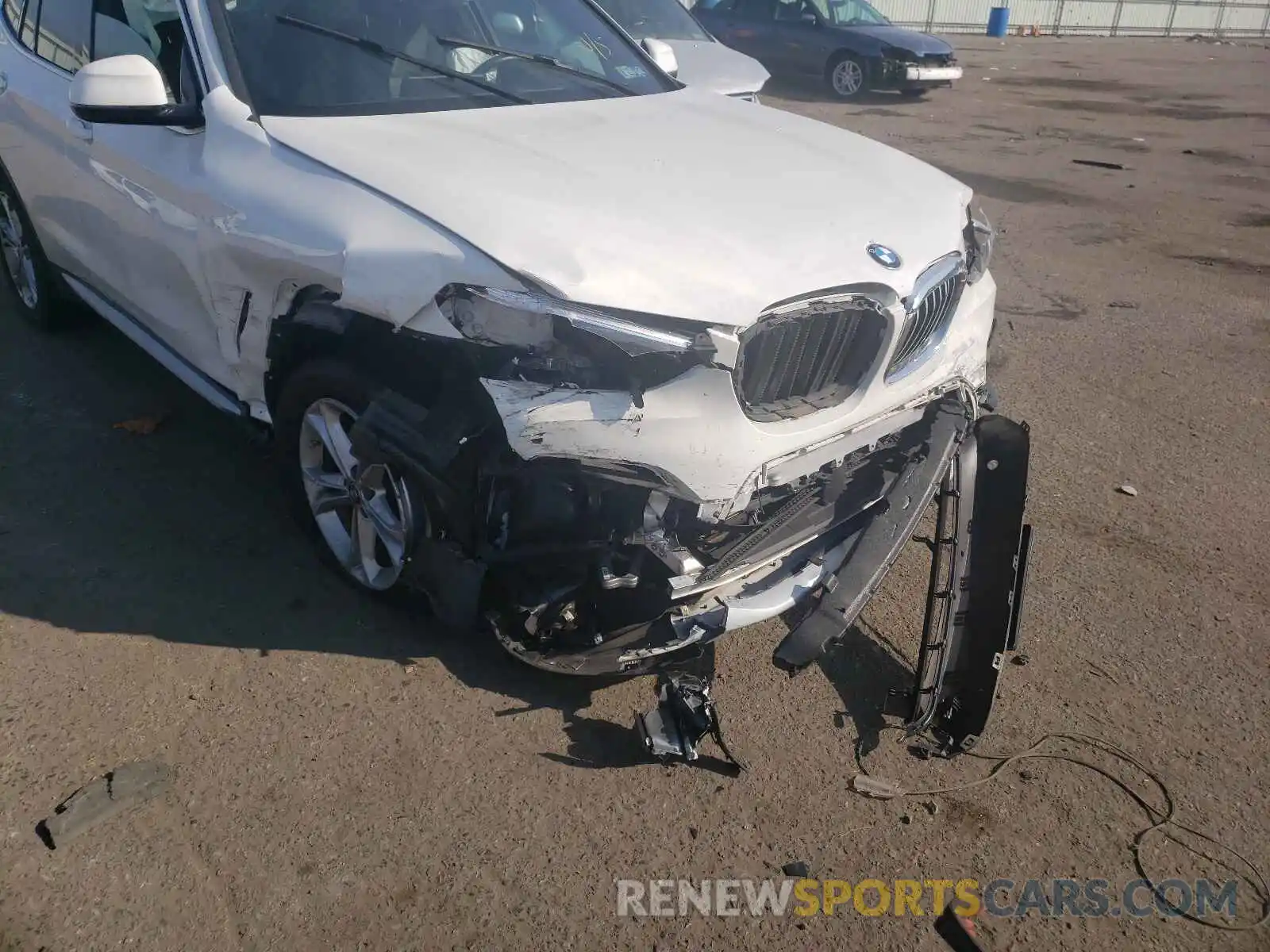 9 Photograph of a damaged car 5UXTY5C01LLE58083 BMW X3 2020