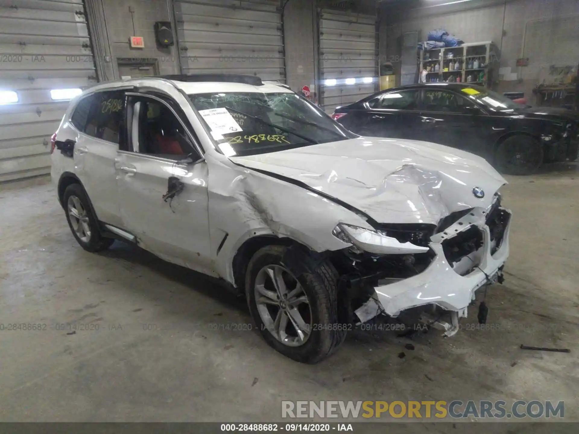 1 Photograph of a damaged car 5UXTY5C01LLT32058 BMW X3 2020