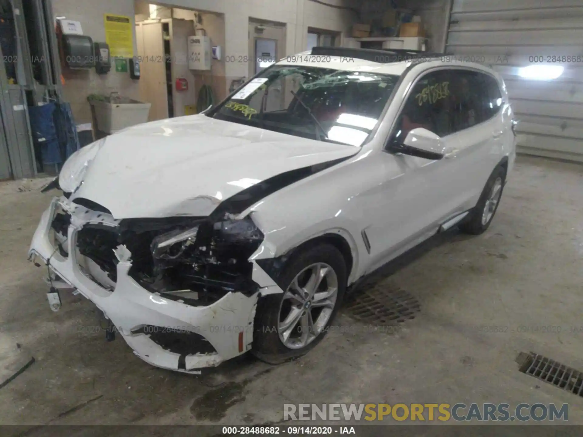 2 Photograph of a damaged car 5UXTY5C01LLT32058 BMW X3 2020