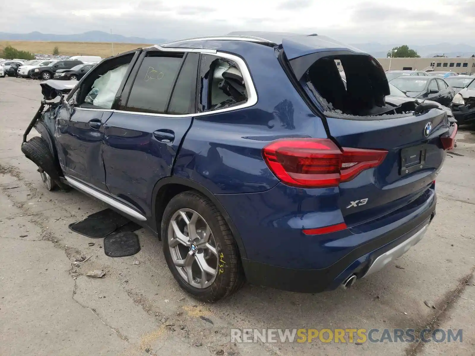 3 Photograph of a damaged car 5UXTY5C01LLT36191 BMW X3 2020