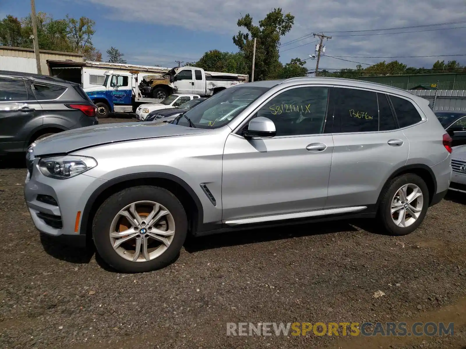 9 Photograph of a damaged car 5UXTY5C02L9C85168 BMW X3 2020