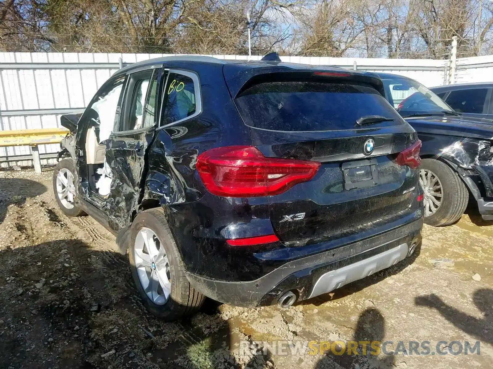 3 Photograph of a damaged car 5UXTY5C02LLT31971 BMW X3 2020