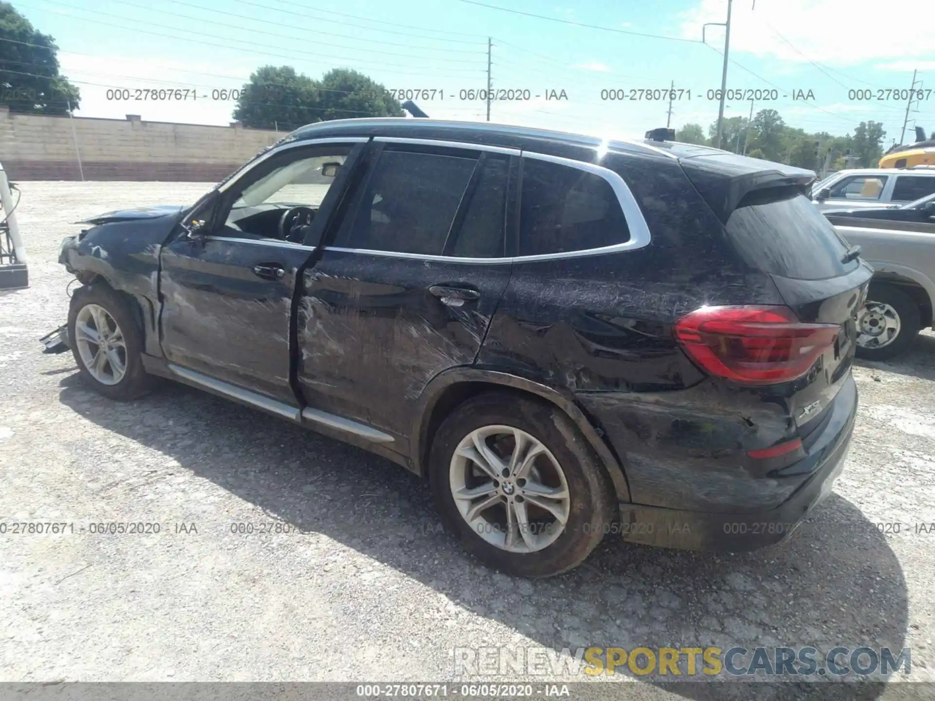 3 Photograph of a damaged car 5UXTY5C02LLT36894 BMW X3 2020