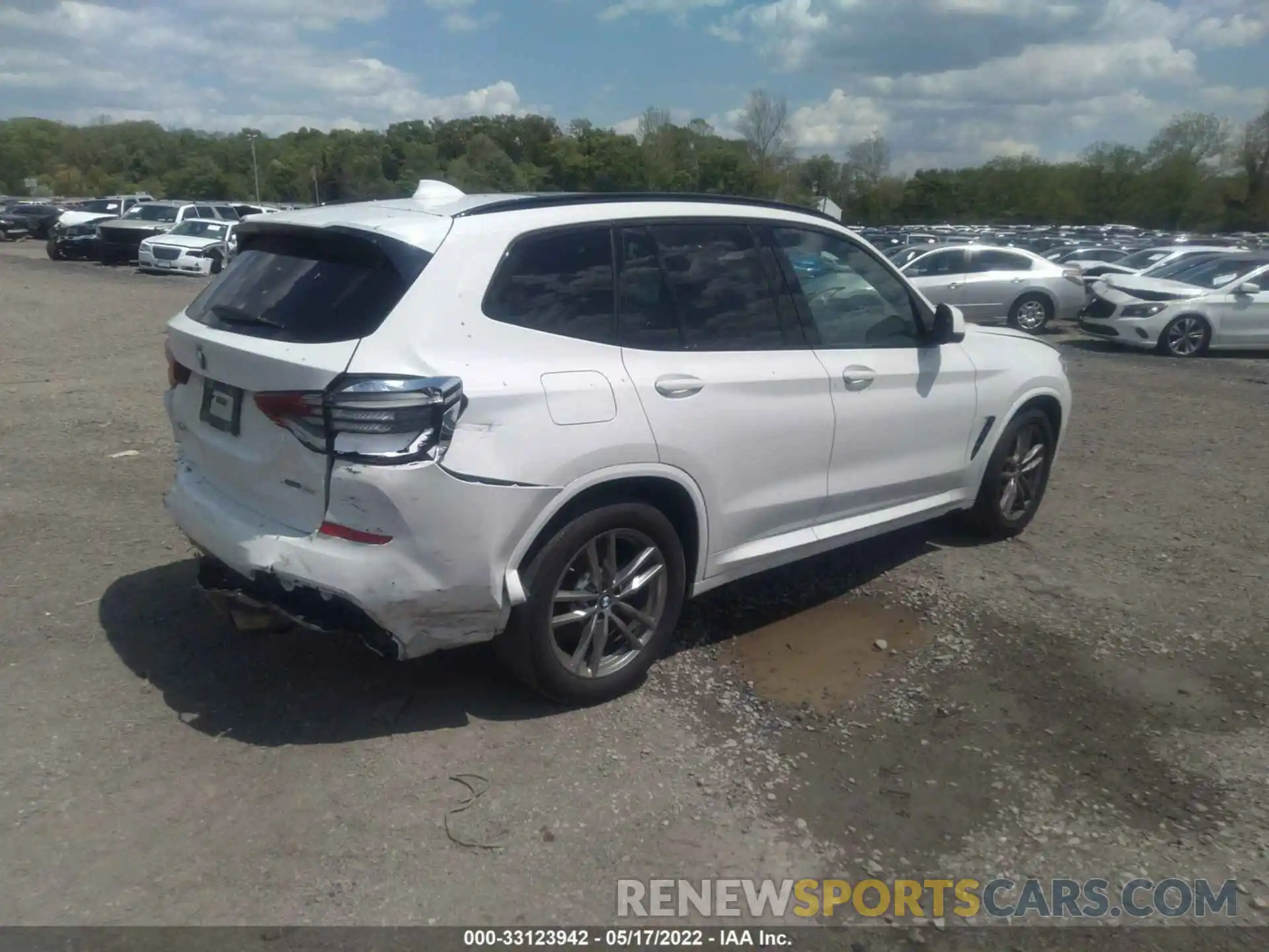 4 Photograph of a damaged car 5UXTY5C03L9B46070 BMW X3 2020