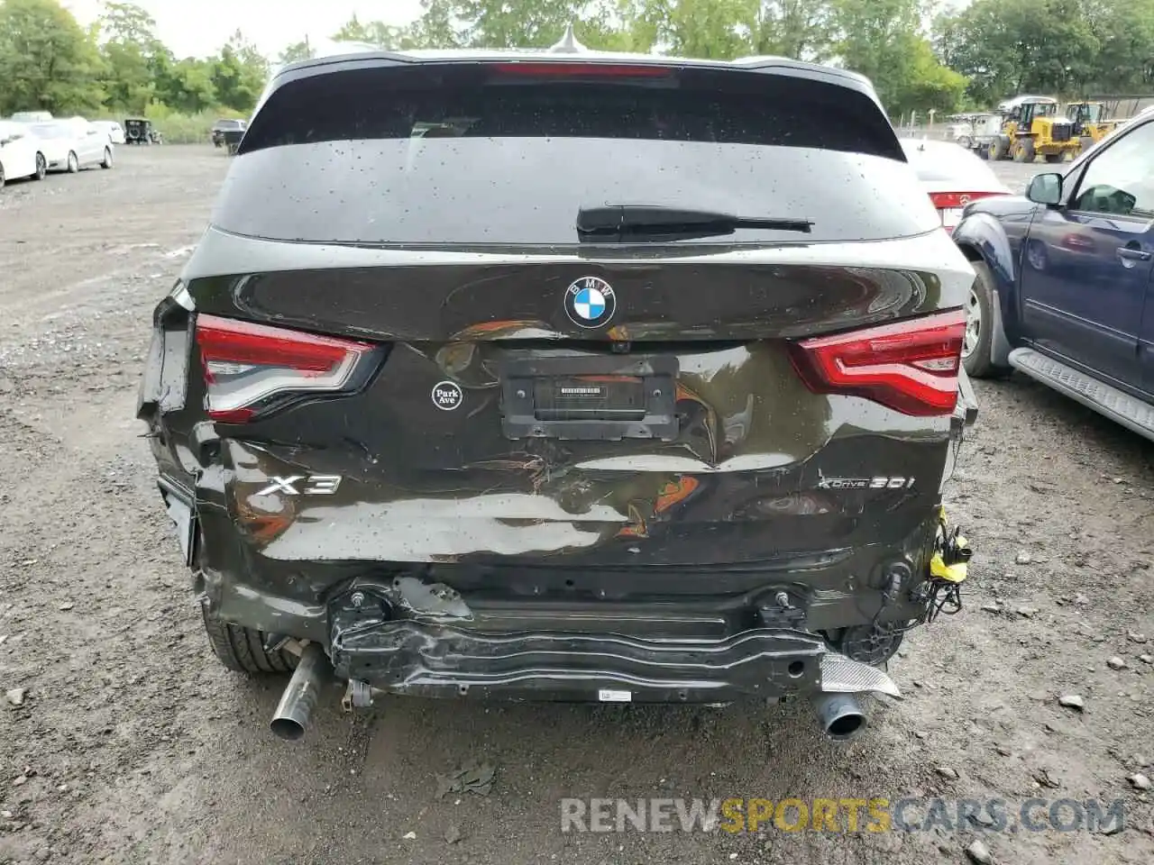 9 Photograph of a damaged car 5UXTY5C03L9B82566 BMW X3 2020