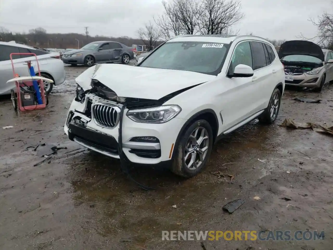 2 Photograph of a damaged car 5UXTY5C04L9B52766 BMW X3 2020