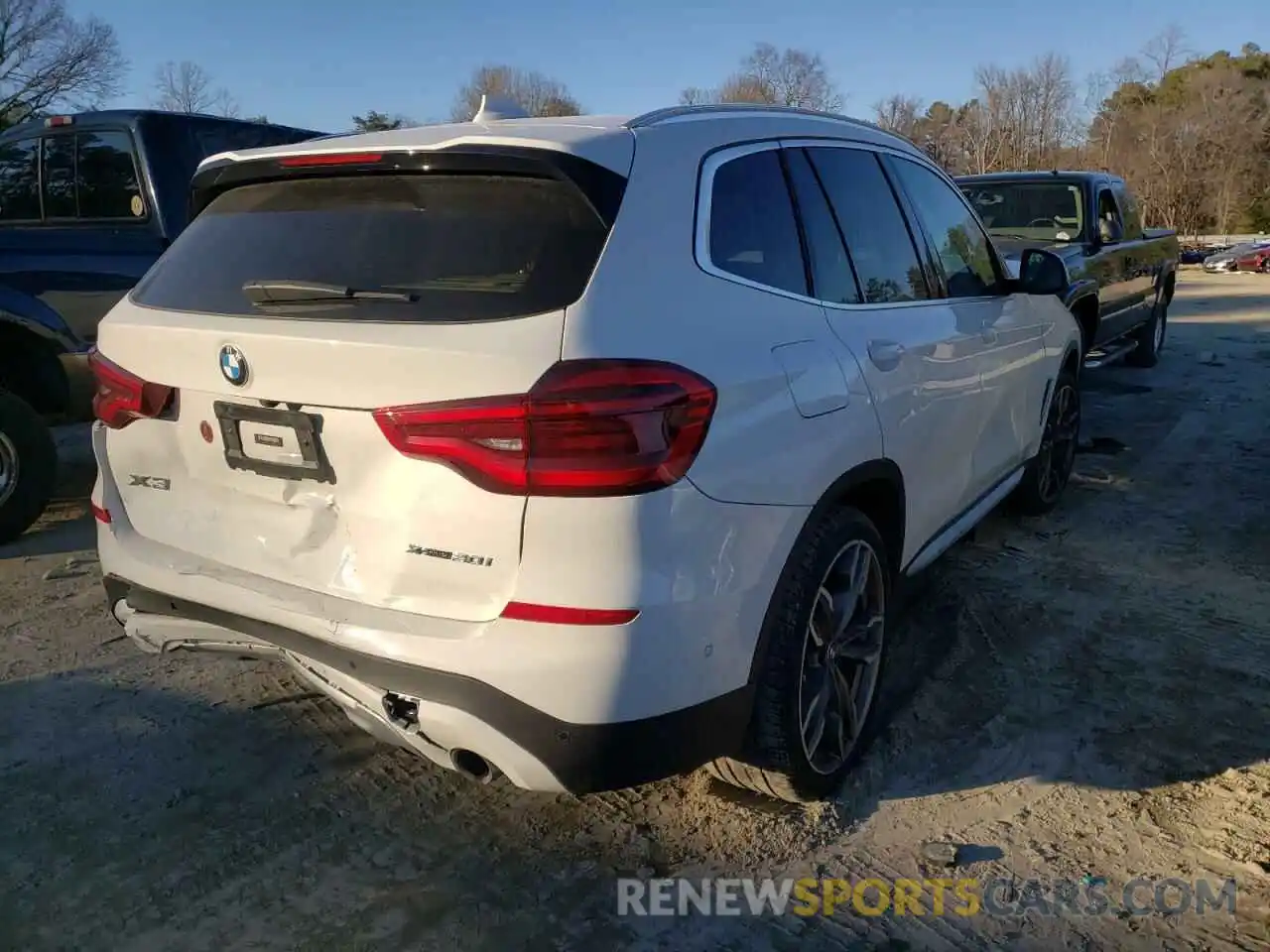 4 Photograph of a damaged car 5UXTY5C04L9C19110 BMW X3 2020