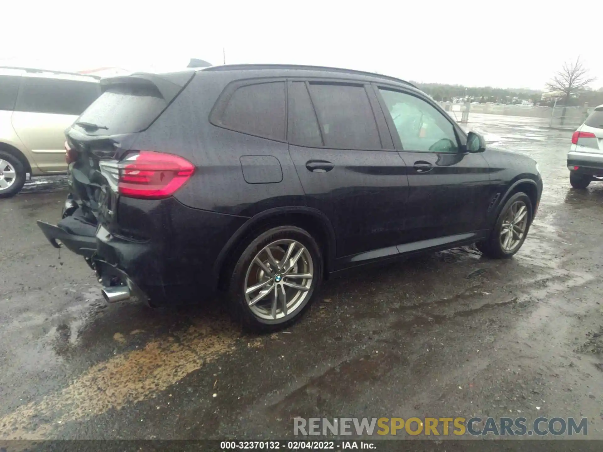 4 Фотография поврежденного автомобиля 5UXTY5C04L9C36358 BMW X3 2020