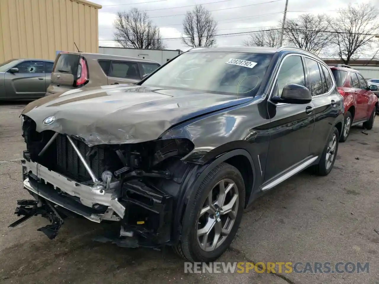 2 Photograph of a damaged car 5UXTY5C04L9D65085 BMW X3 2020