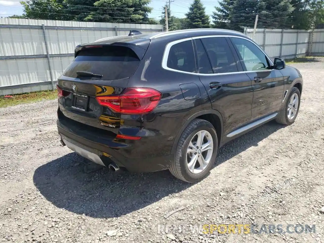 4 Фотография поврежденного автомобиля 5UXTY5C04LLT38081 BMW X3 2020