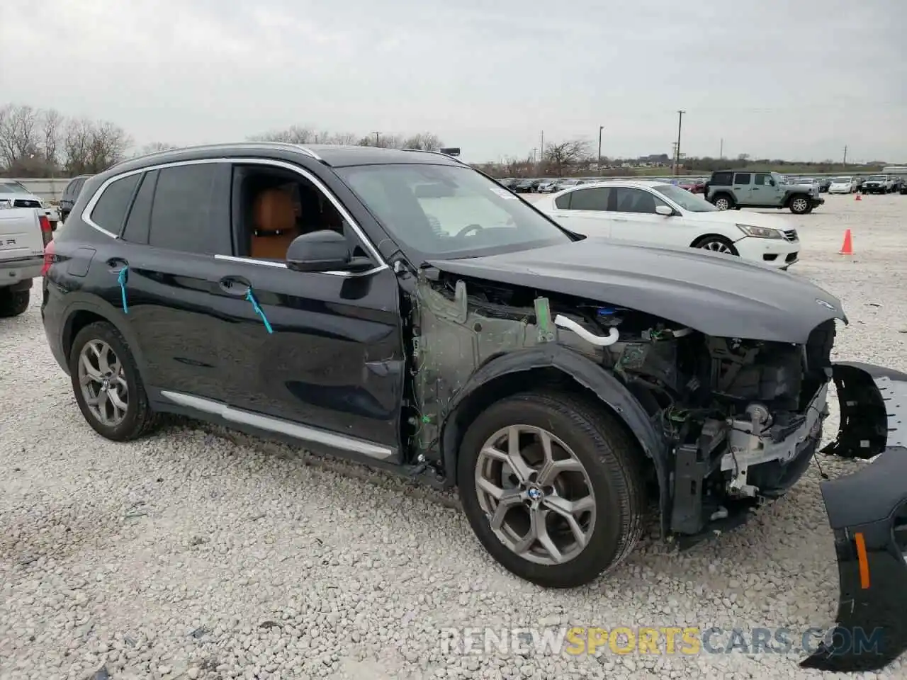 4 Photograph of a damaged car 5UXTY5C05L9D18809 BMW X3 2020