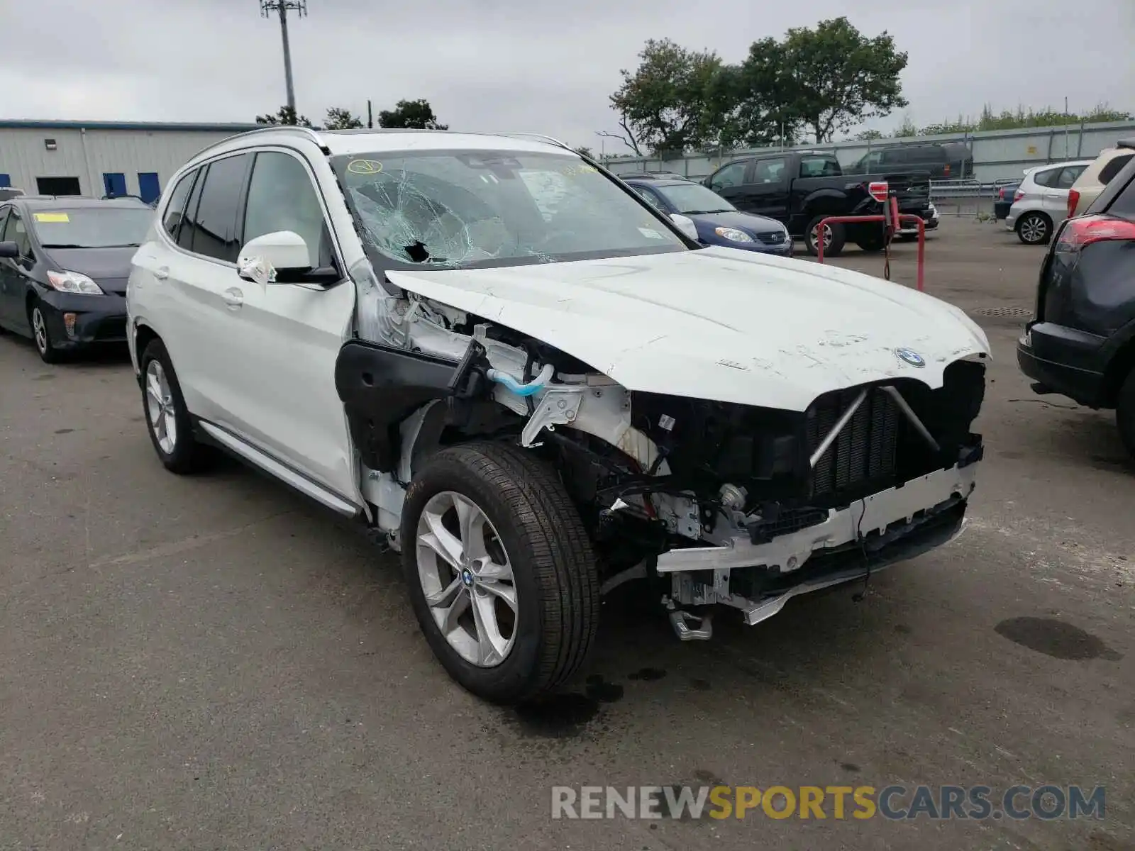 1 Photograph of a damaged car 5UXTY5C05LLT32158 BMW X3 2020