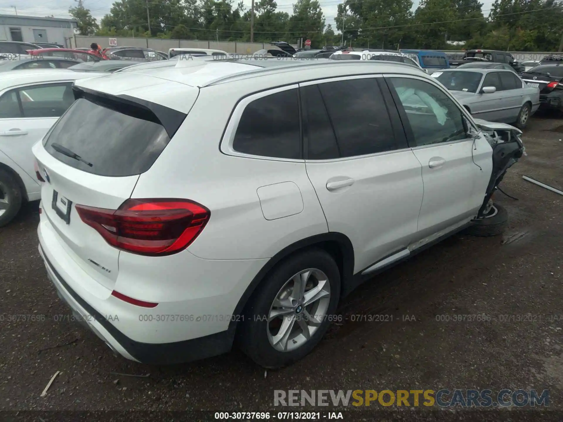 4 Photograph of a damaged car 5UXTY5C06L9B65082 BMW X3 2020