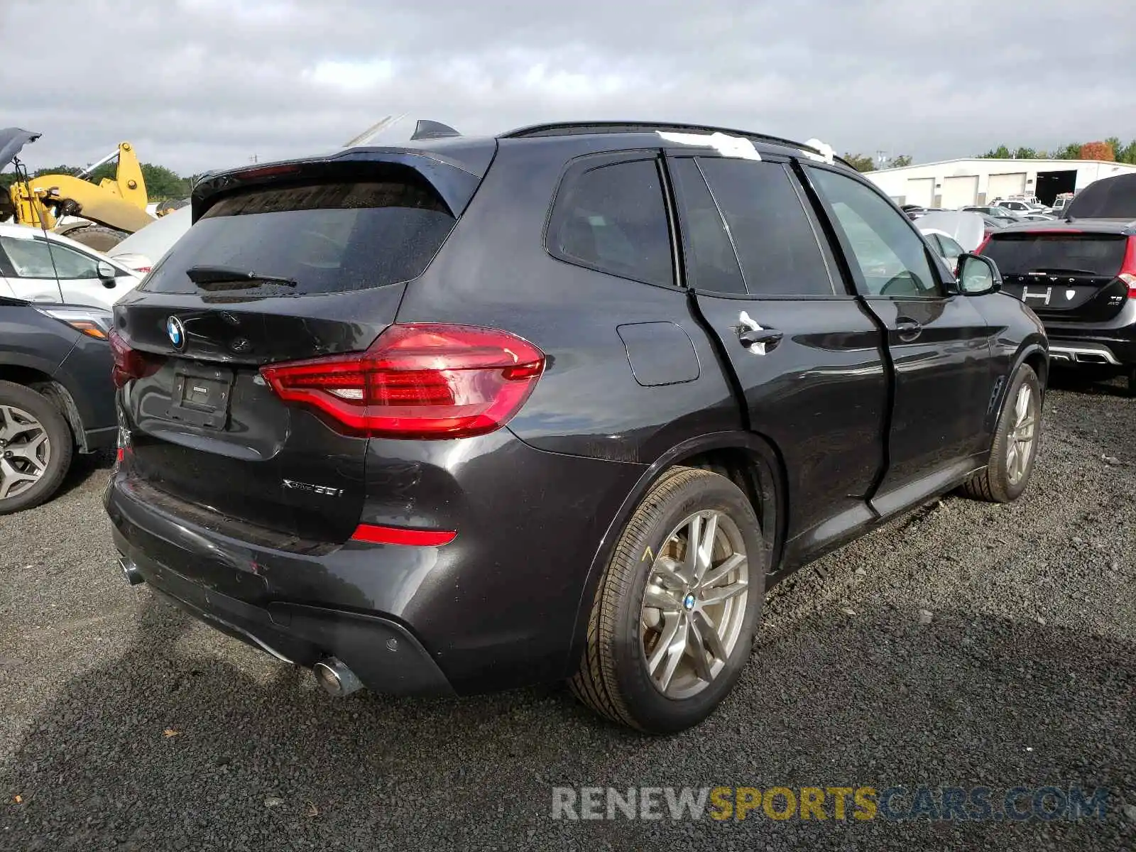 4 Photograph of a damaged car 5UXTY5C06L9B77393 BMW X3 2020