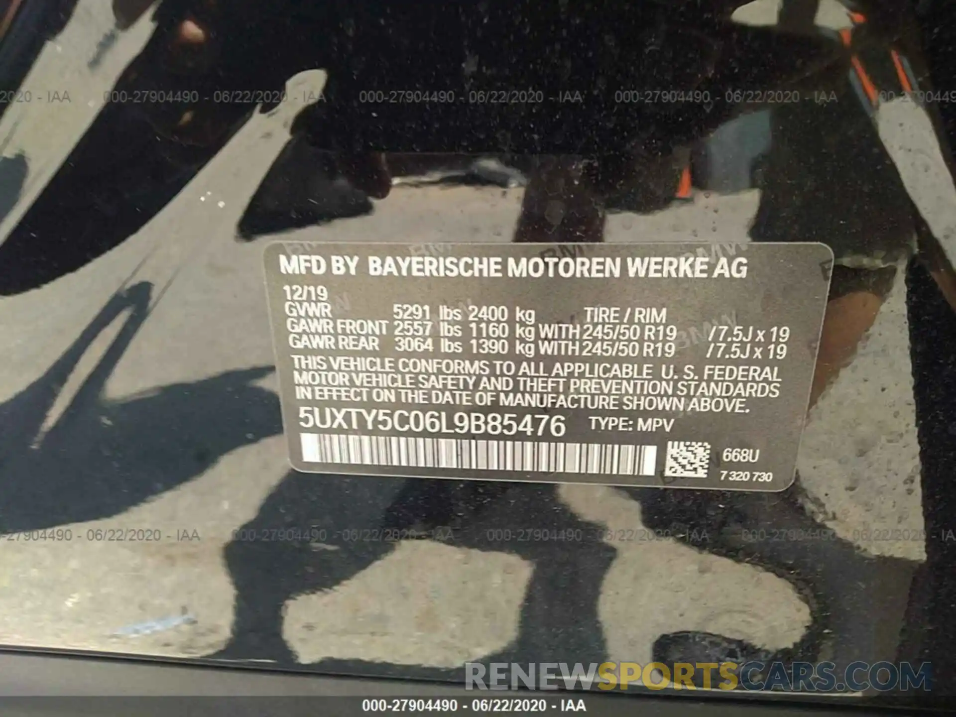 9 Photograph of a damaged car 5UXTY5C06L9B85476 BMW X3 2020