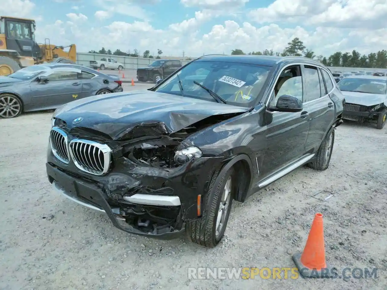 2 Фотография поврежденного автомобиля 5UXTY5C06L9C35485 BMW X3 2020