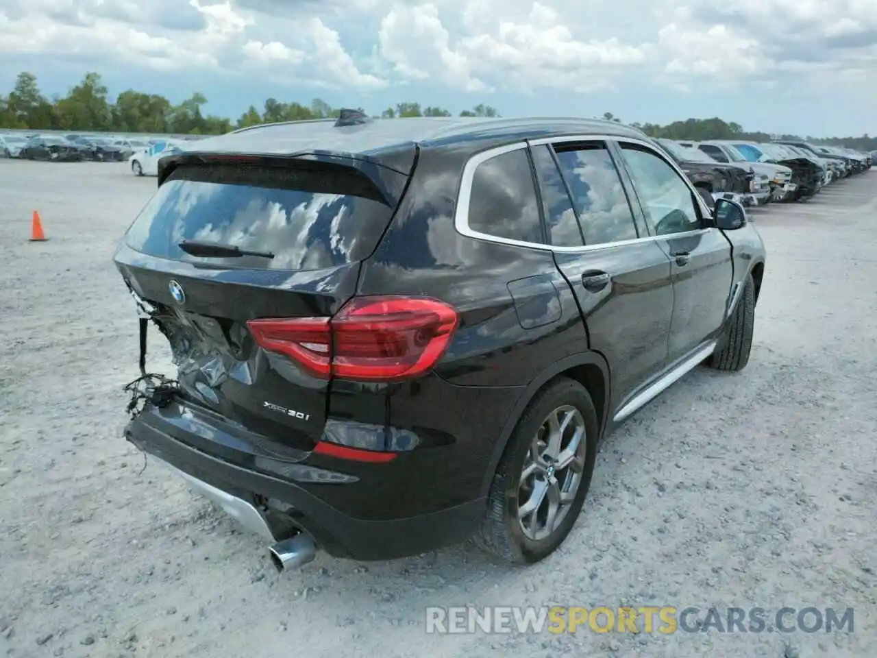 4 Фотография поврежденного автомобиля 5UXTY5C06L9C35485 BMW X3 2020