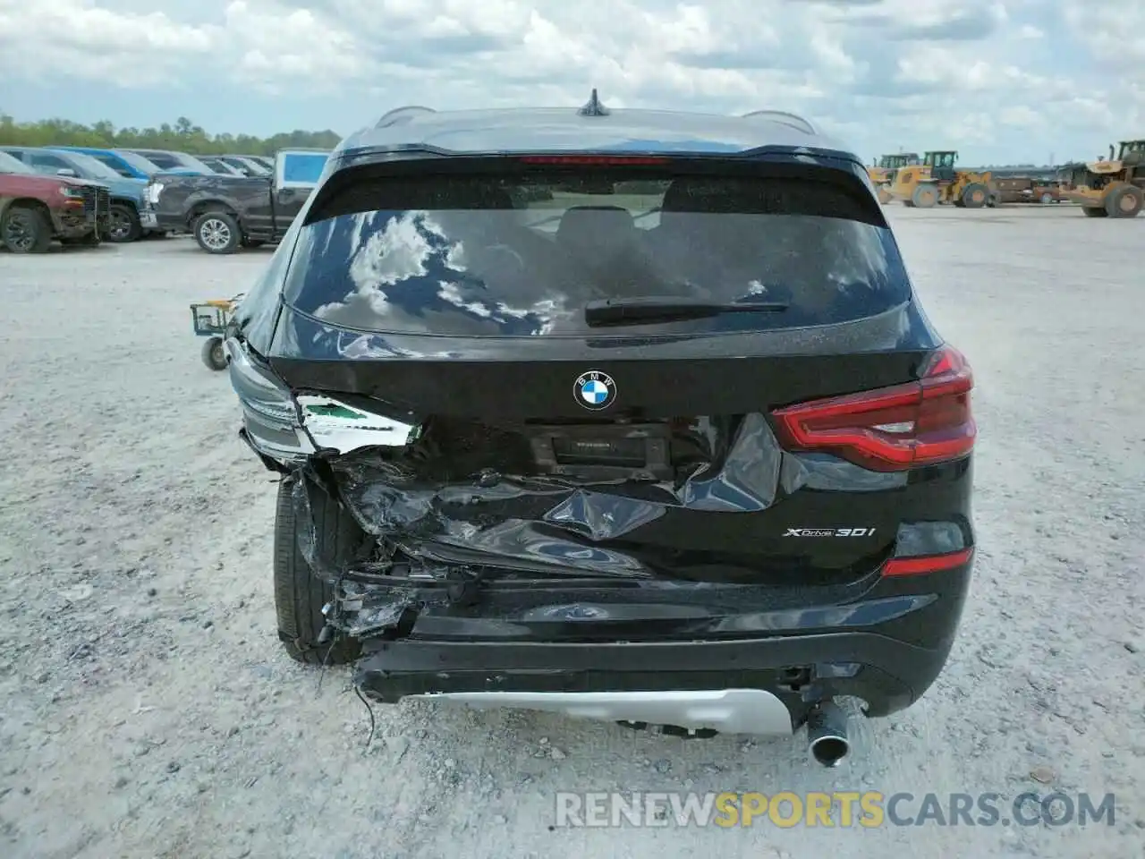 9 Photograph of a damaged car 5UXTY5C06L9C35485 BMW X3 2020