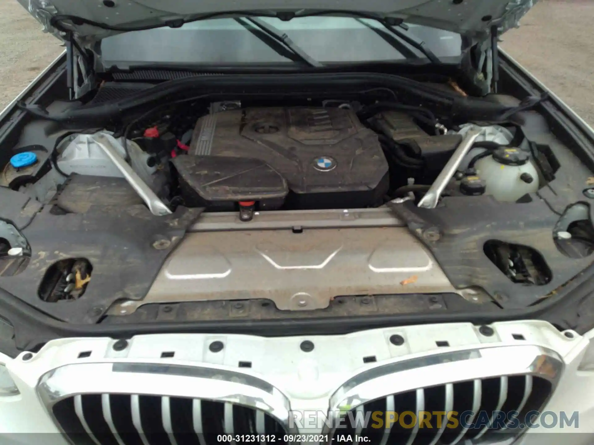 10 Фотография поврежденного автомобиля 5UXTY5C06L9C74058 BMW X3 2020