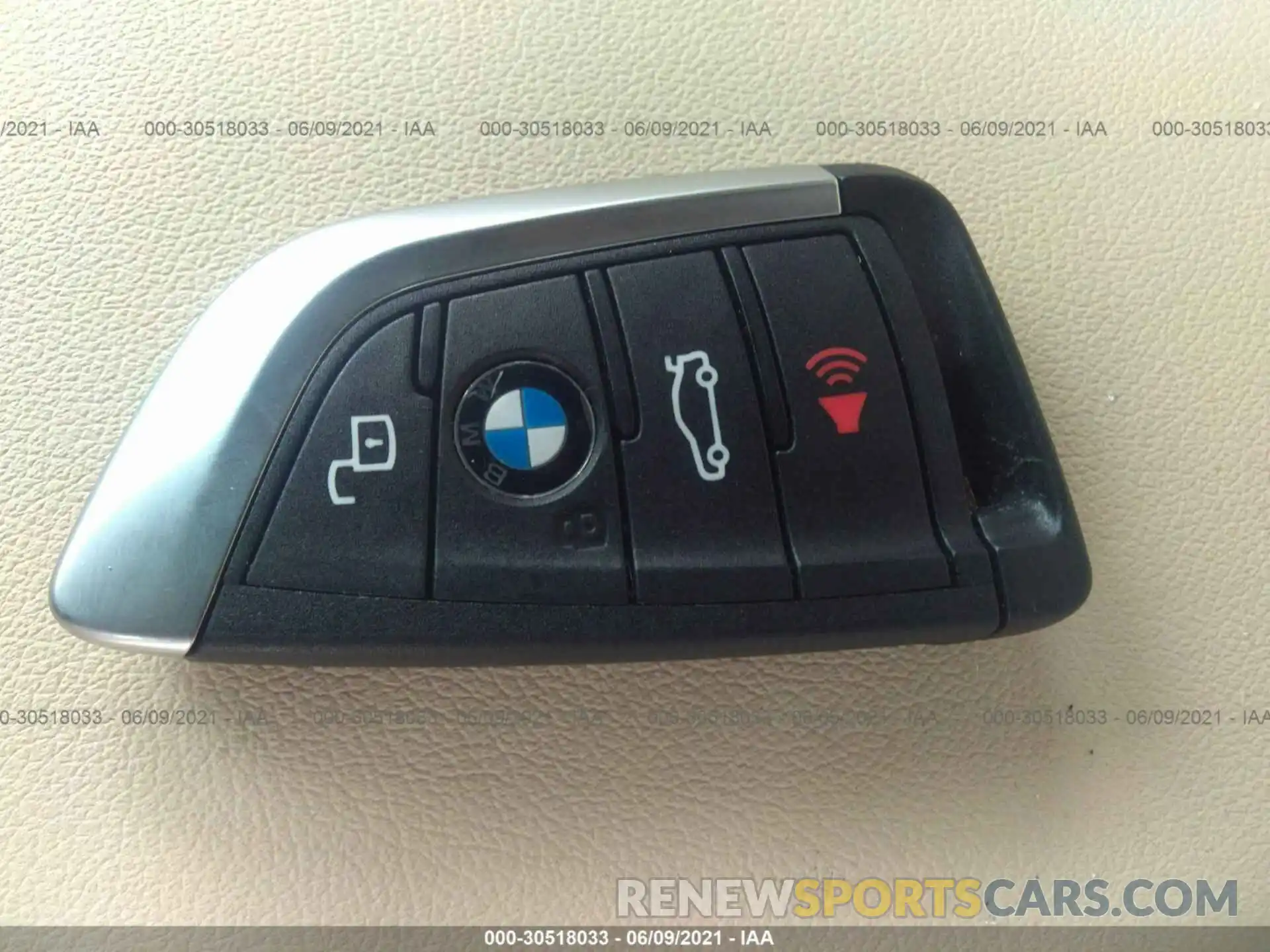 11 Фотография поврежденного автомобиля 5UXTY5C06L9D07978 BMW X3 2020